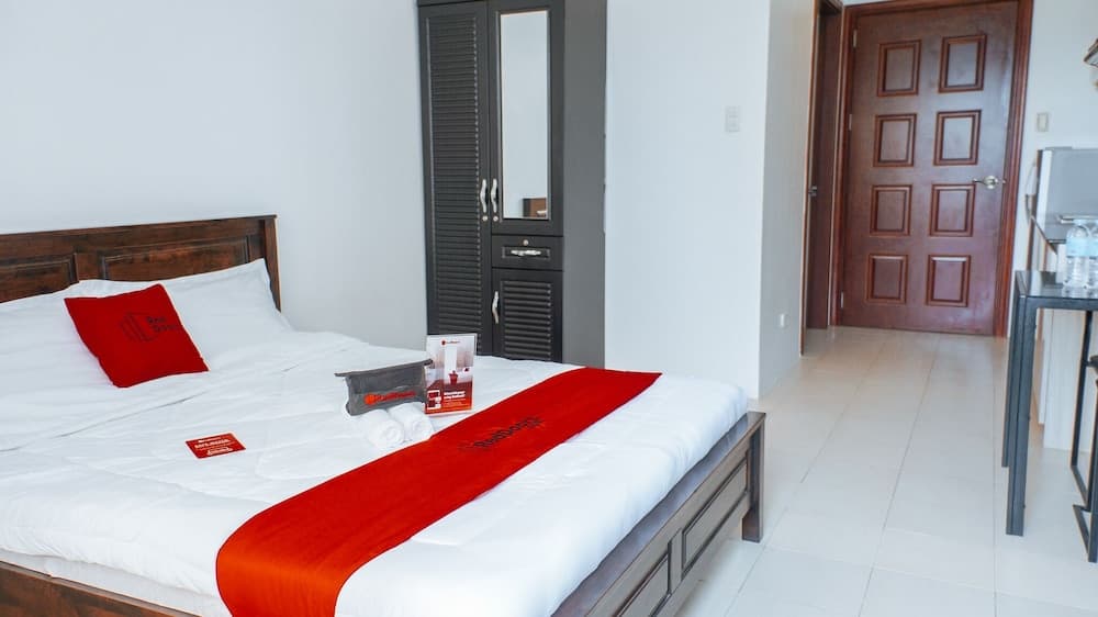 RedDoorz Premium @ The Trillium Residences