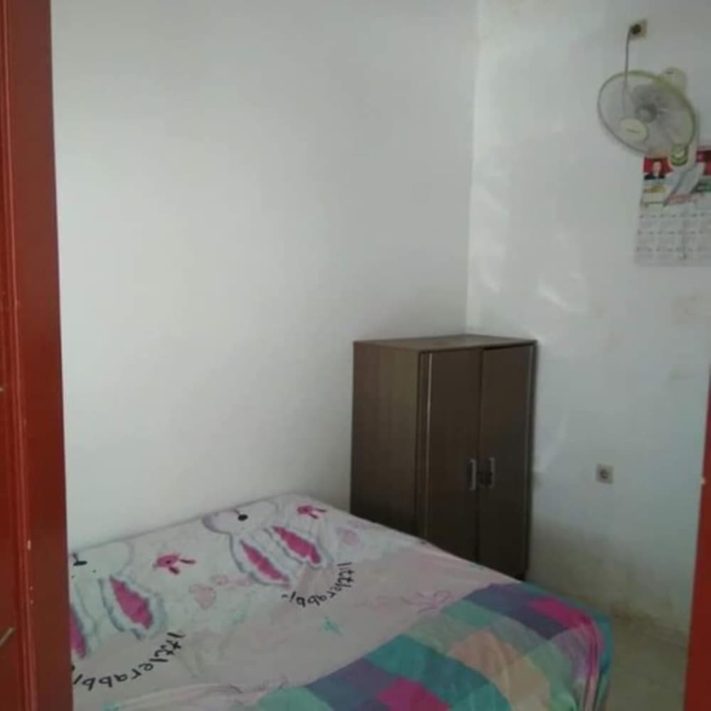 Kost 48 Surabaya