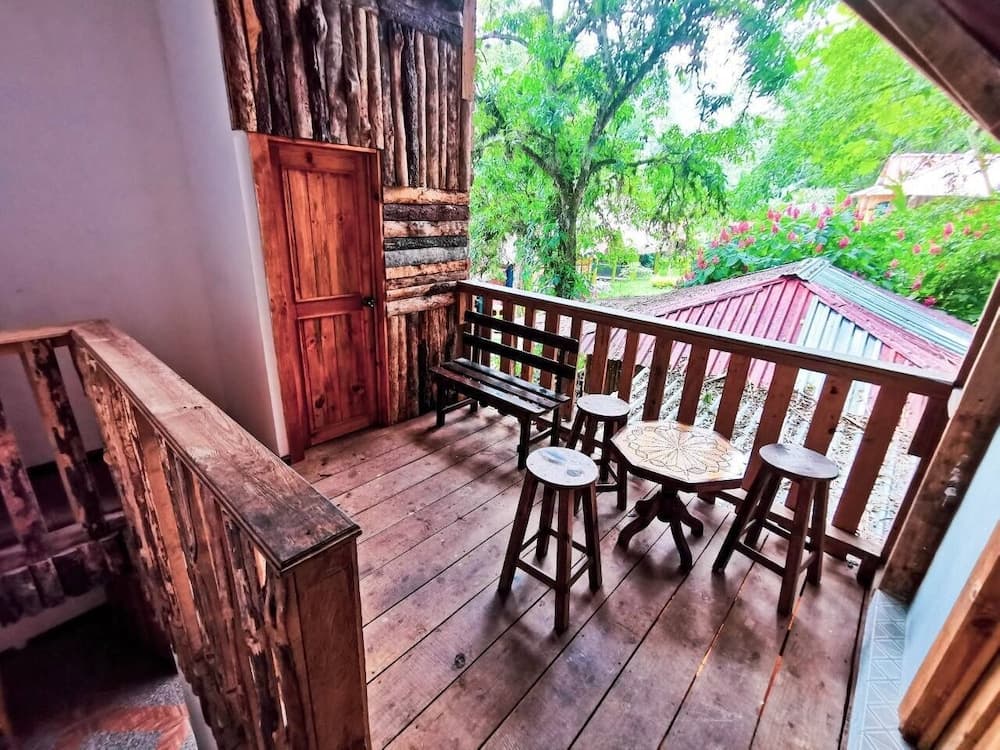 Cabañas y Casas del Árbol La Huerta