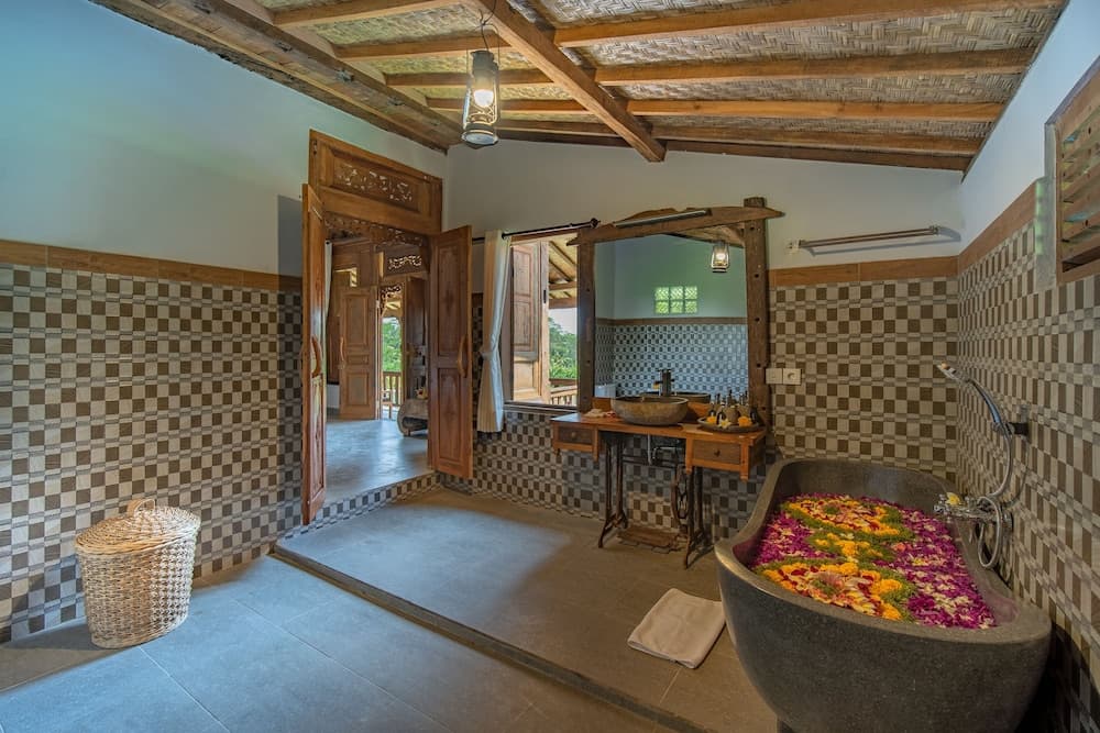 Nanang Antique Ubud Villa