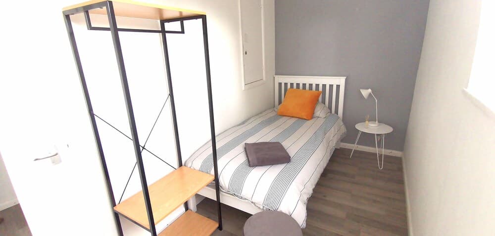 Superb Townhouse Parking 5