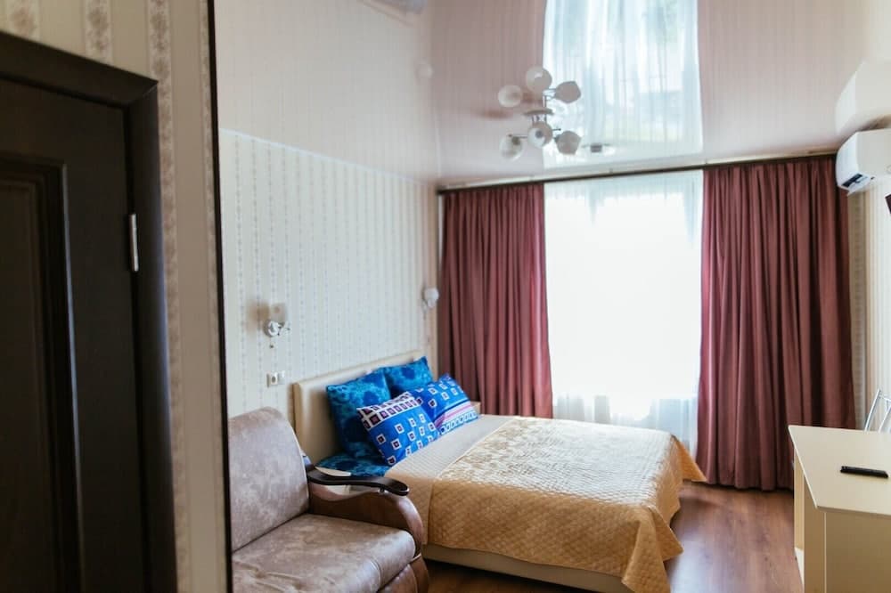 Mini-Hotel Uyut on Belovezhskaya