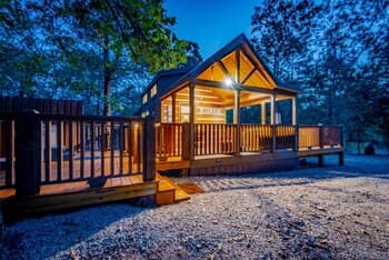 Little Bit of Sunshine With Private Hot Tub and Free Parking Onsite by Redawning