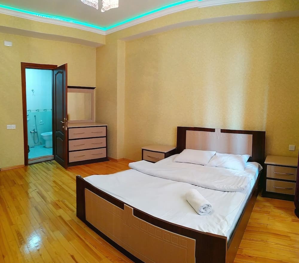 Bakuvi Tourist Apartment E022