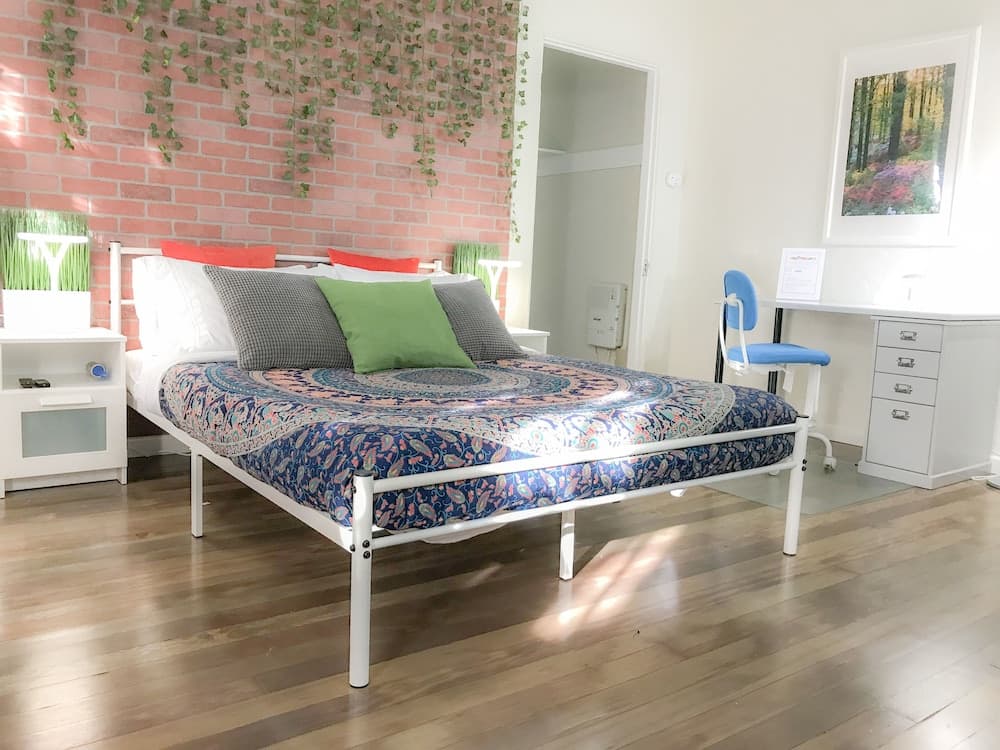 Third Street Apartments