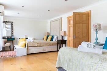 Luxury 5-bedroom Villa With Parking and AC