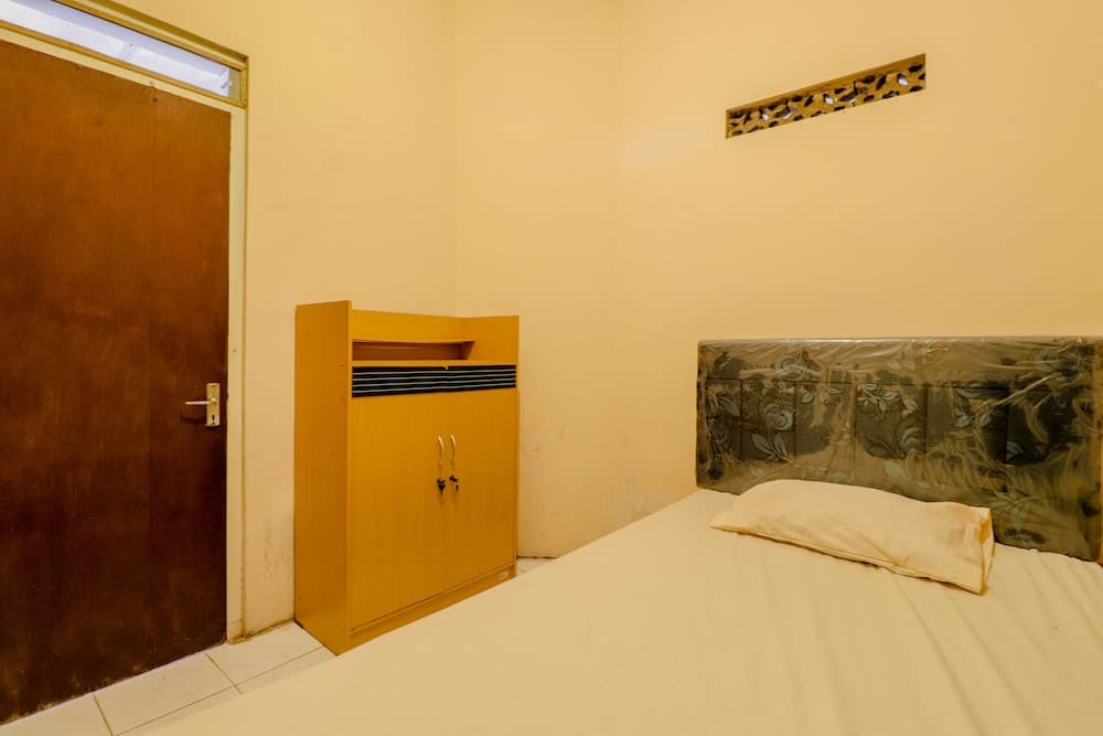 Omah Nggunung Cafe & Homestay