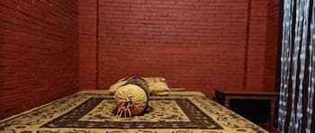 Majapahit Homestay by Bhagaskara