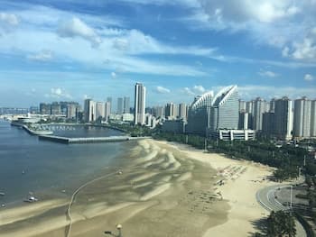 One bedroom condo with ocean view