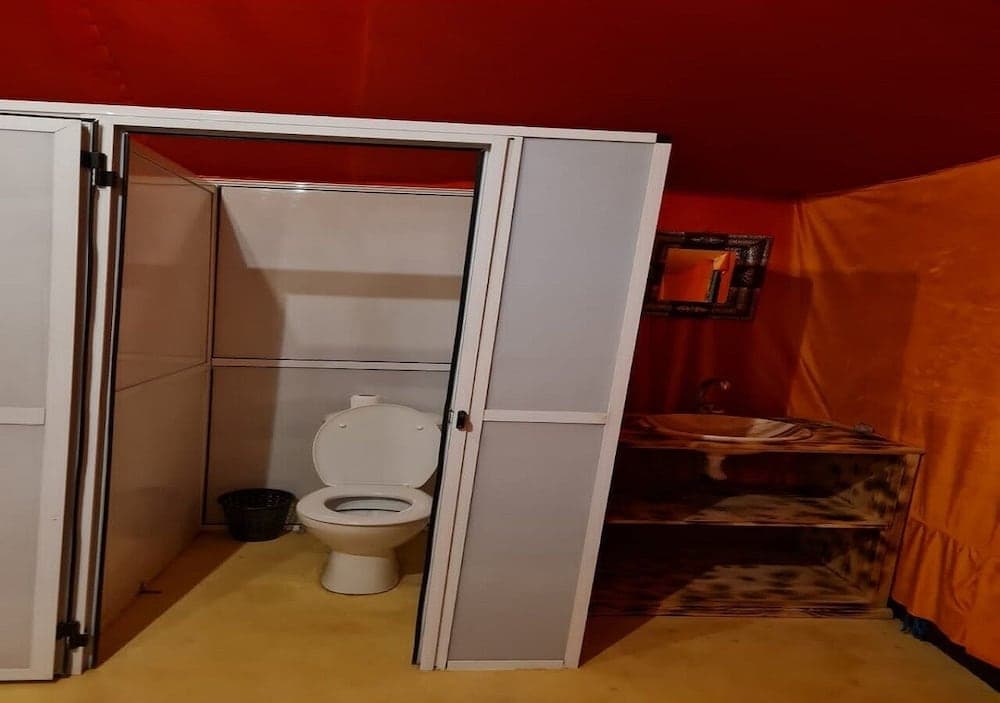 Overnight Camel Trekking