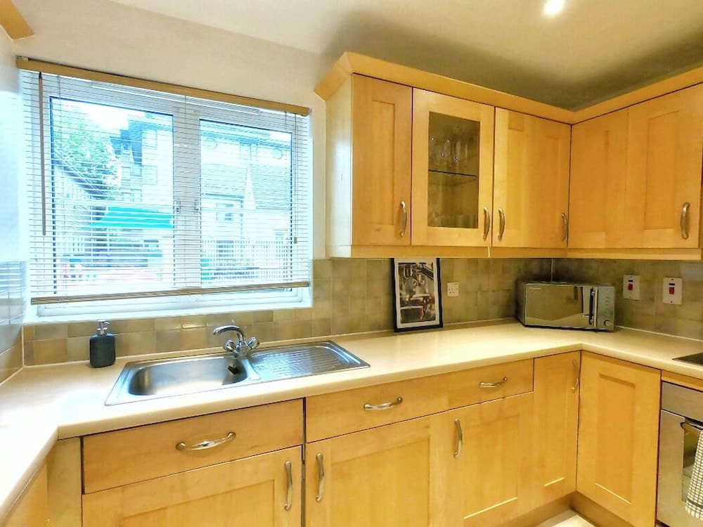 Central Spacious & Stylish Apartment