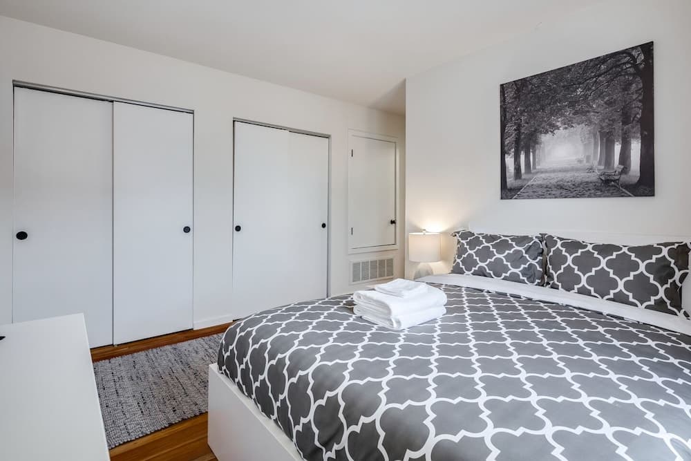 Stay Steps Away From Center City/rittenhouse!!