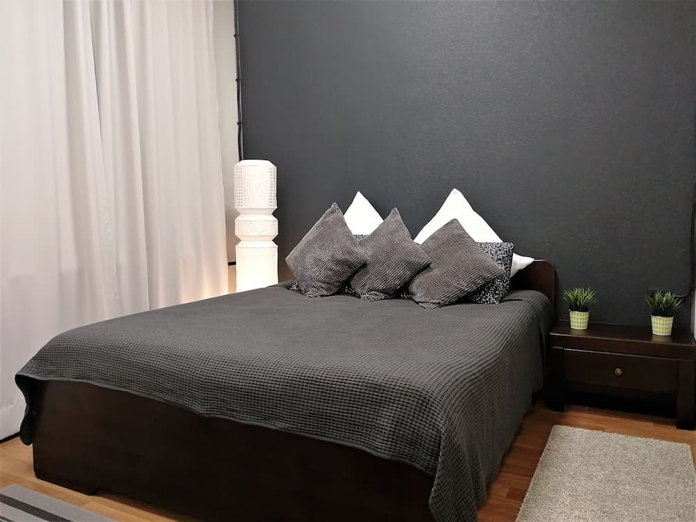 Good Night rooms & hostel