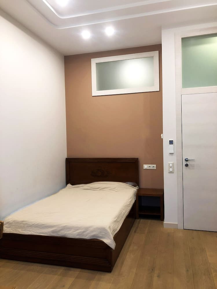 3 Bedroom Apartment Leon Muk4B