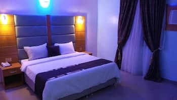 De'Bliss Gold Hotel & Suite