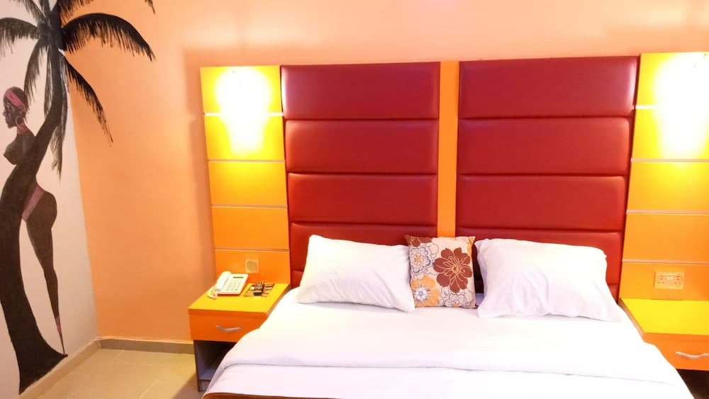 De'Bliss Gold Hotel & Suite