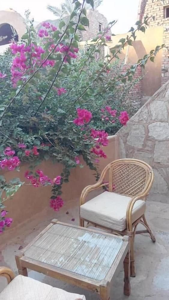 Eskaleh Nubian House