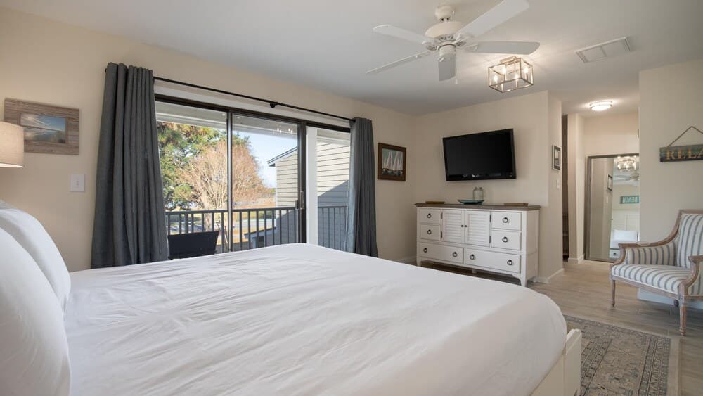 Bayou Village 618g S