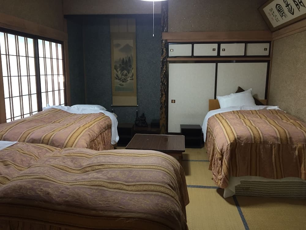 Hakuba West Coast Inn Villa