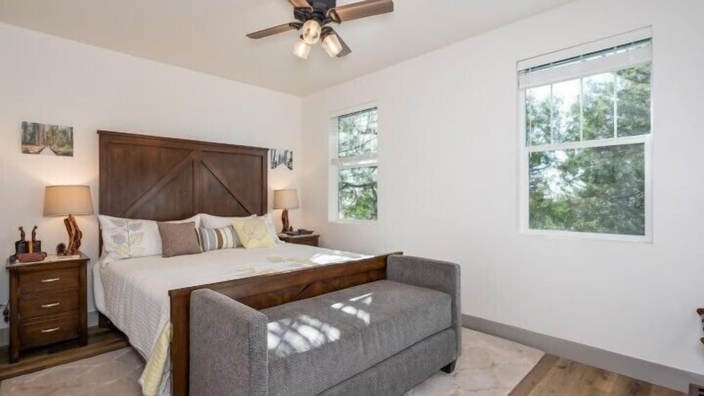 Scenic Wonders Half Dome Loft 3 Bedroom