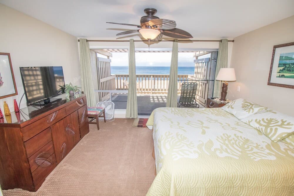 Kahana Sunset E6 2 Bedroom Condo by Redawning