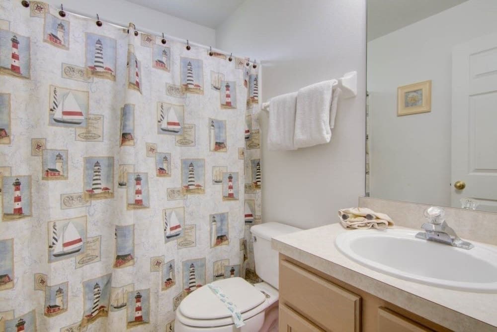 Privacy Bush Around Pool! 3 Bedroom Home by RedAwning