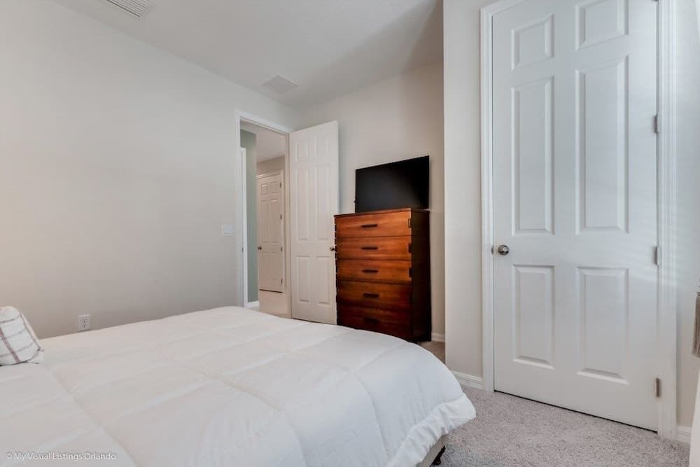 1545carey 4 Bedroom Townhouse by Redawning