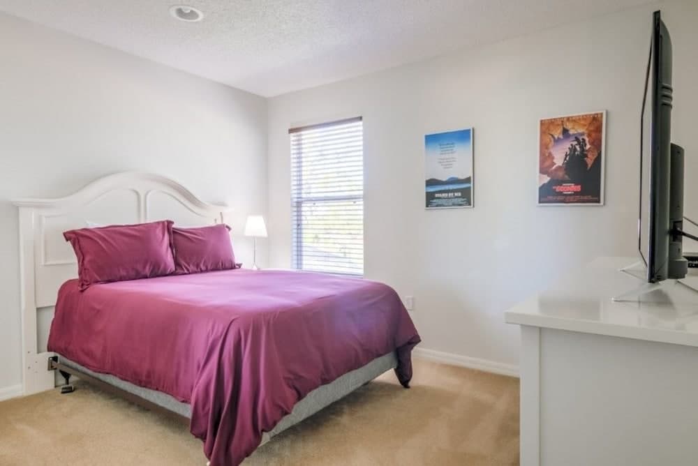 Fabulous Golf Course View Private Pool Game Room! 7 Bedroom Home by RedAwning