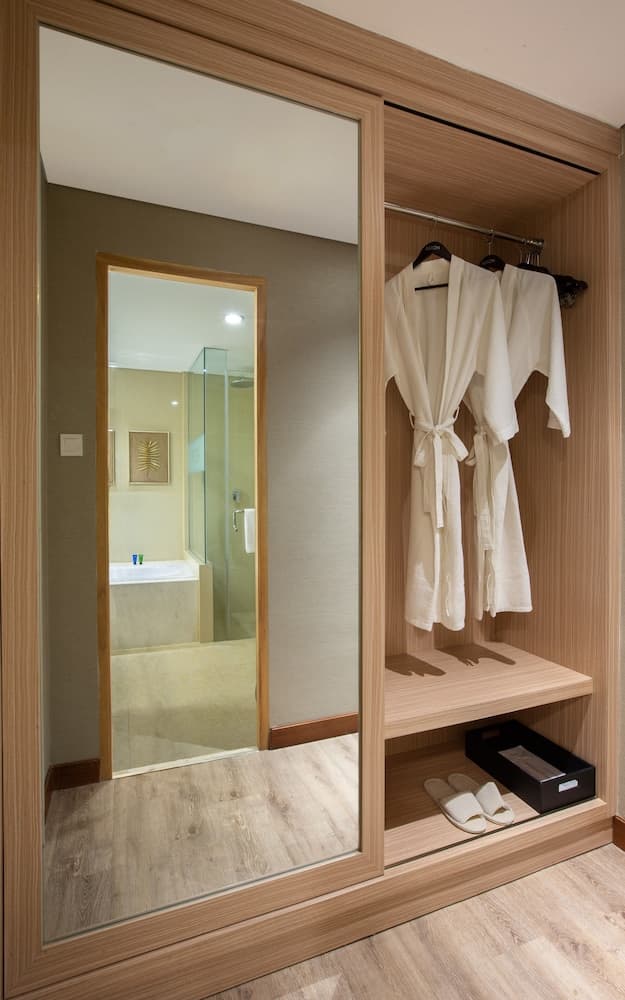 Aston Gresik Hotel & Conference Center