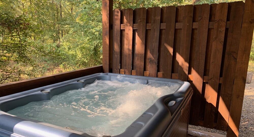 Sunsettin Cabin With Fireplace, Free Wifi, and Parking Onsite by Redawning