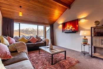 Spacious Lake View Townhouse Unbelievable SPA