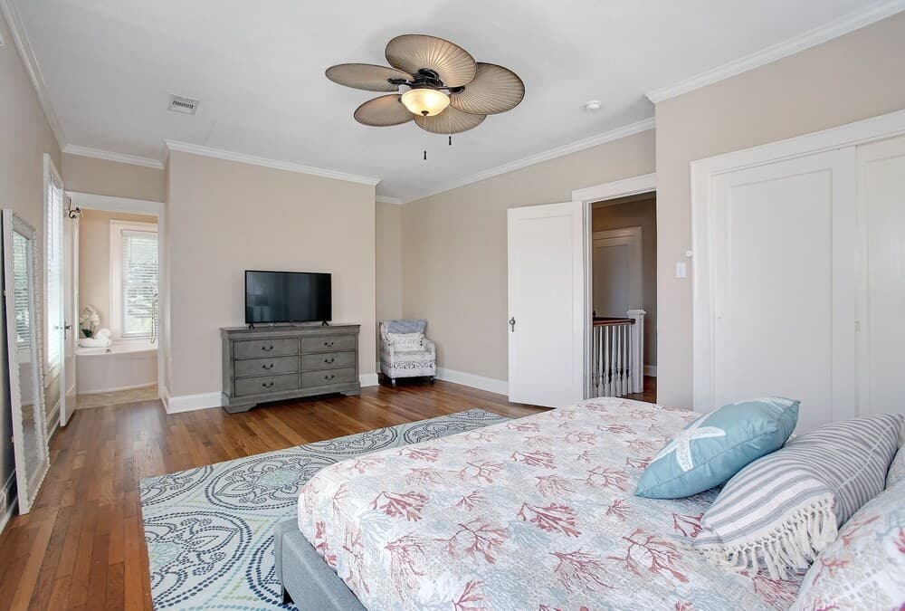 Asher House 4 Bedroom Home by Redawning