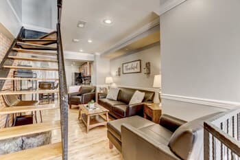 Upscale Home W/rooftopdeck&parking Near Stadiums