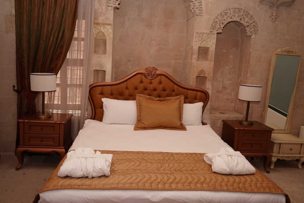 Artuklu Universitesi Sahtana Konagi