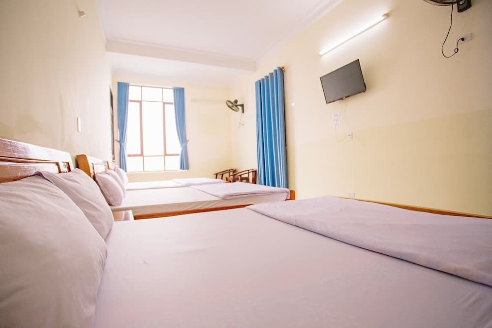 OYO 749 Four Seasons Guest House