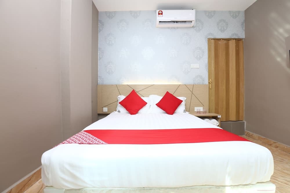 Super OYO 89771 Dane & Shue