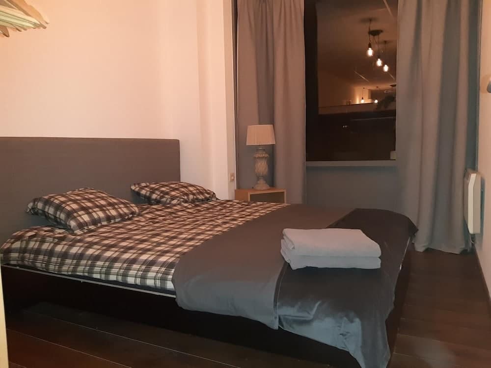 Diamond Bourse Apartments