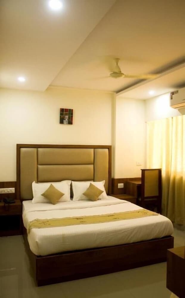 Nexstay Crystal Residency