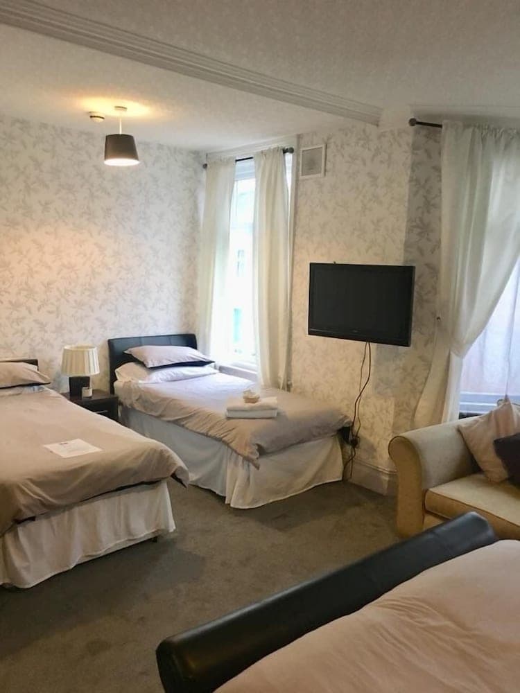 Macleods Guest House