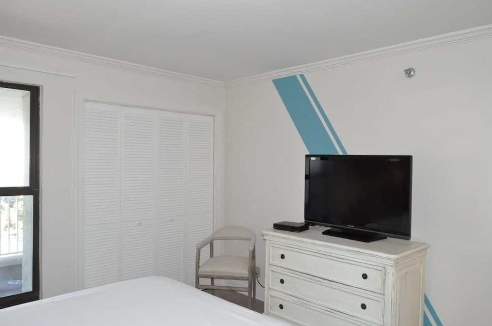 Beachside Two 4330 Flr13 2BR 2BA 6