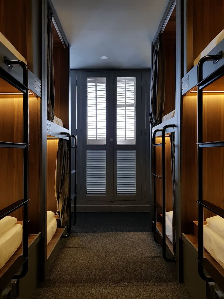 Wink @ McCallum Street - Hostel