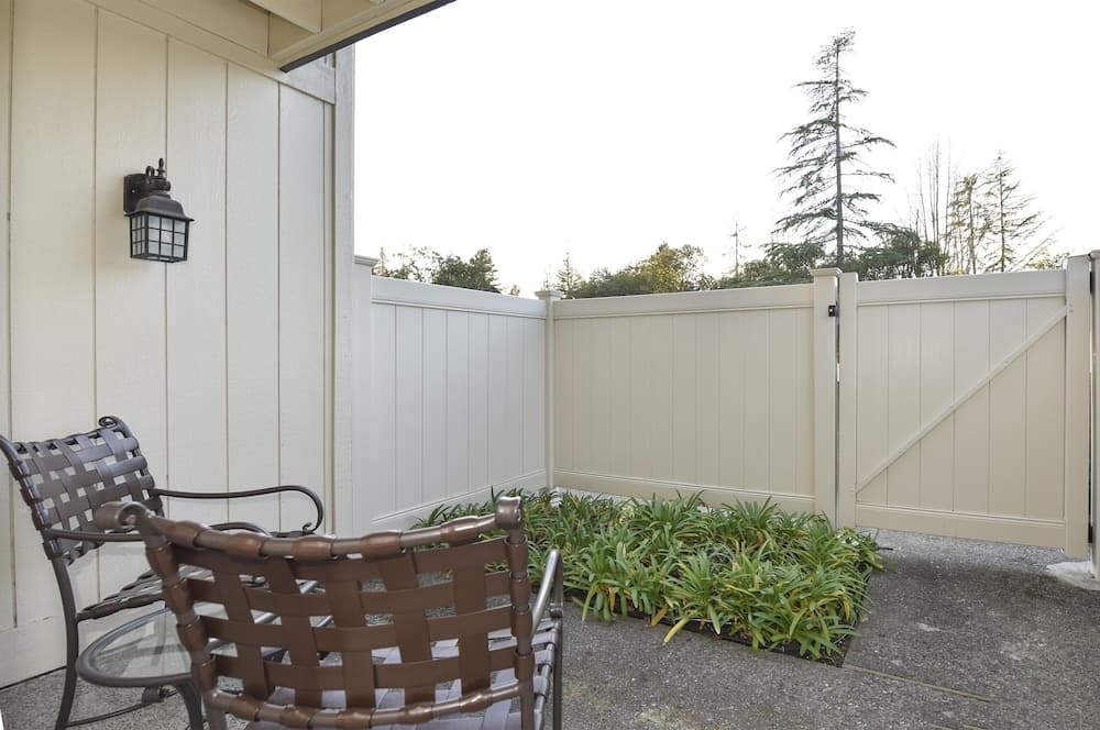 683 S At Silverado Studio Bedroom Residence by Redawning