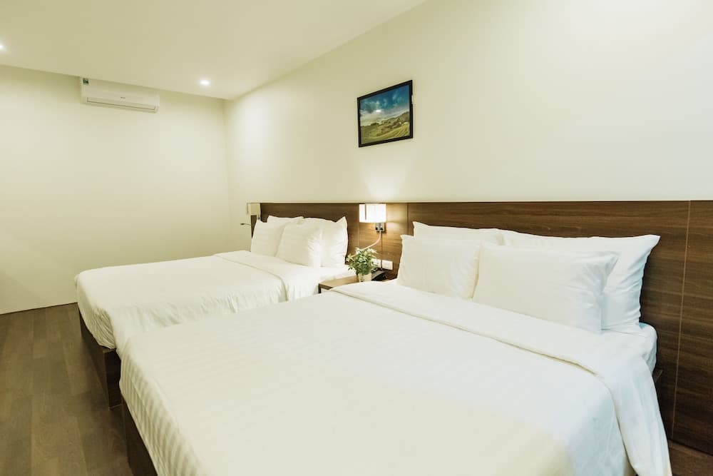 Paragon House & Residence