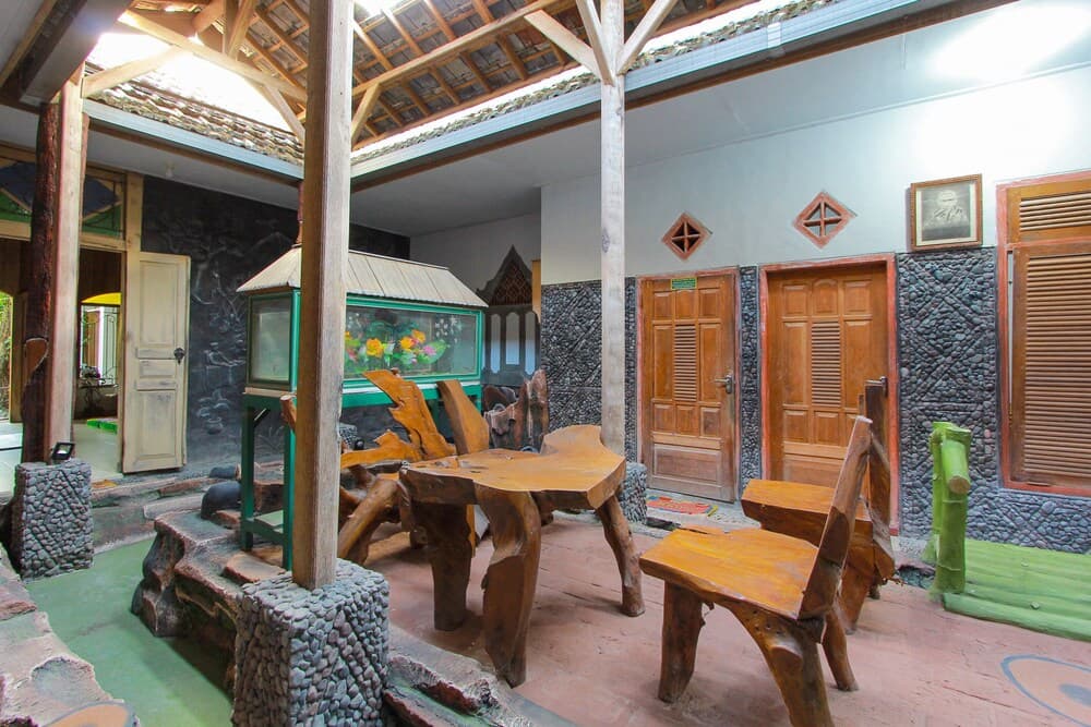 SPOT ON 2211 Rumah Singgah 007wijaya