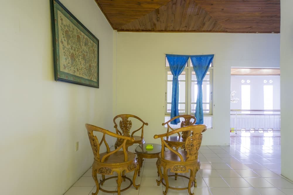 OYO 2186 Tongging Beach