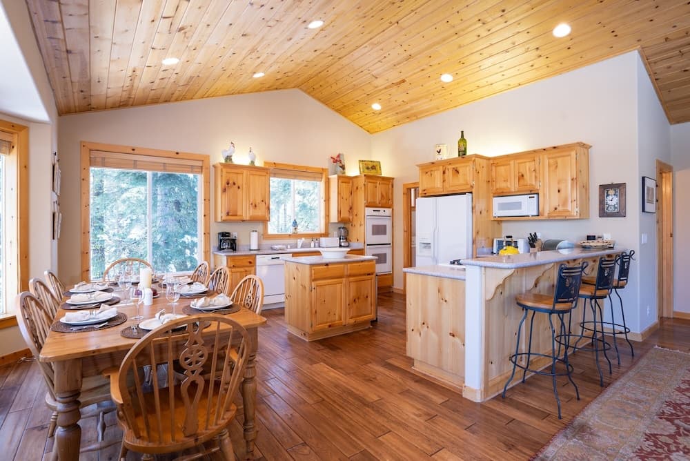 Talmont Ridge 4 Bedroom Home by Redawning