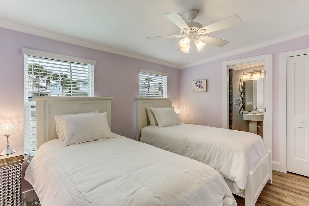 Oceanfront Beach House with Spacious Backyard by RedAwning