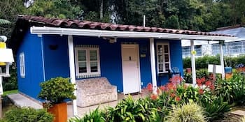 Hospedaje Santaelena-Chalets de Montaña