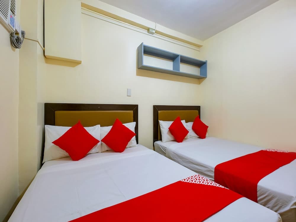 OYO 431 Apollo 11 Apartelle