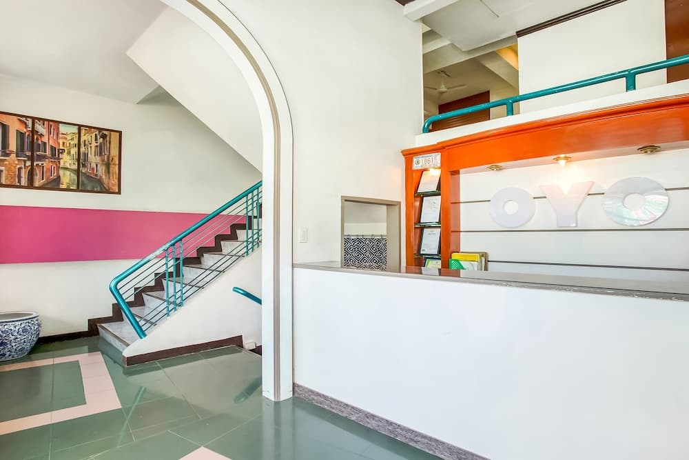 OYO 496 D'abirus Inn